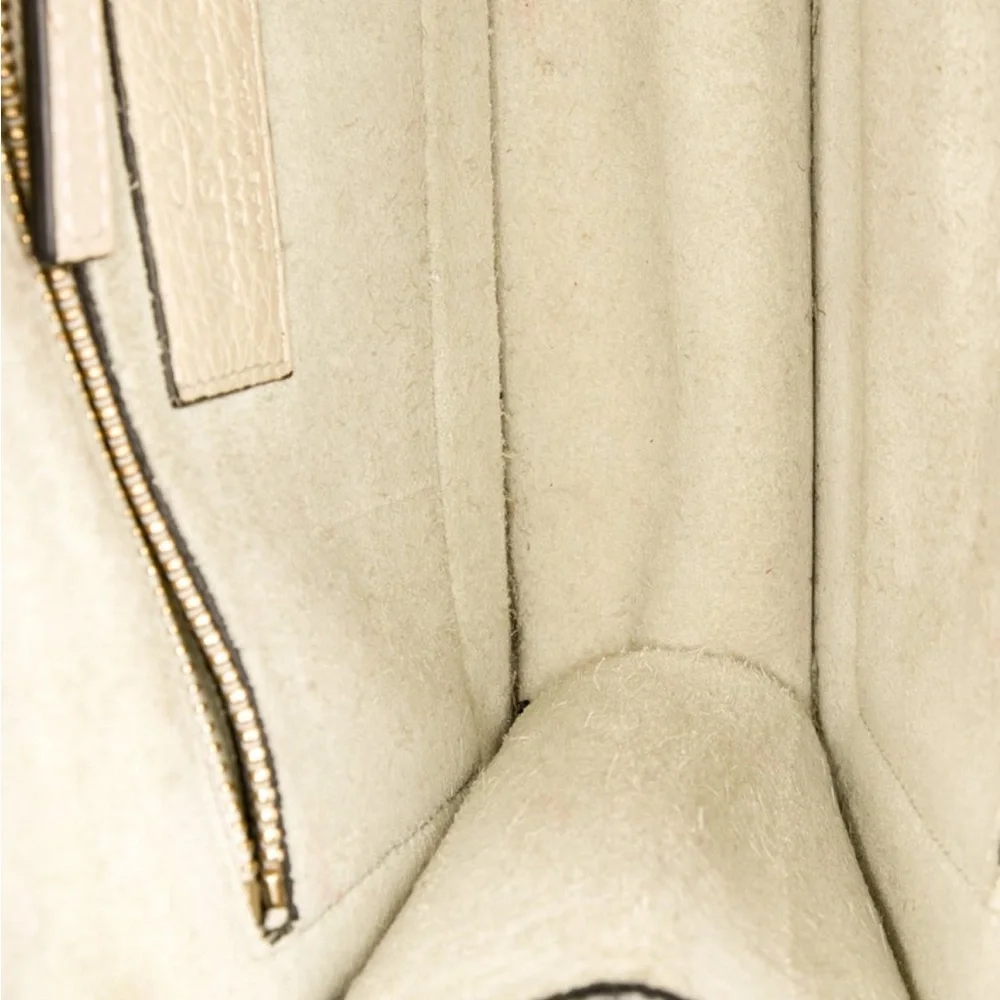 Valentino Garavani Rockstud Cream Bag - Picture 6 of 10